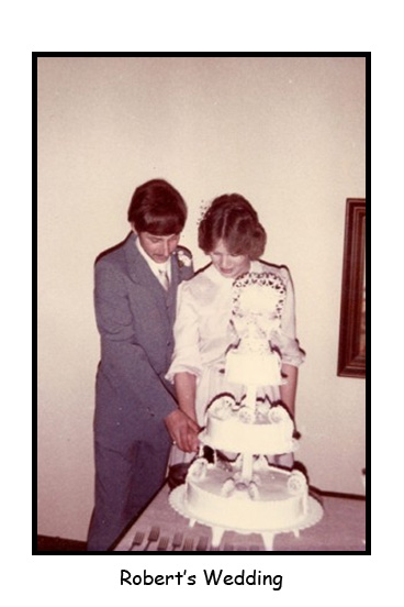 <robert cutting wedding cake>
